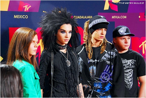 fotos de los premios MTV latinoamerica!!!! 12242112