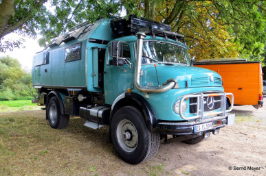 photos d ancien camion et de camionnette mercedes - Page 9 Img_4010