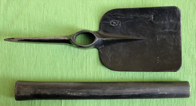 Pelle-pioche Seurre modèle 1909 Img_9414