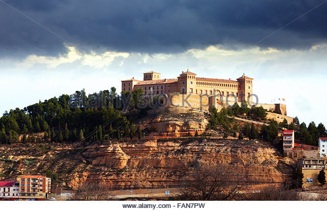 Los Trencavel en un castillo de Teruel 212