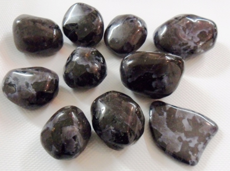 Merlinite (variété de calcédoine dendritique) Merlin10