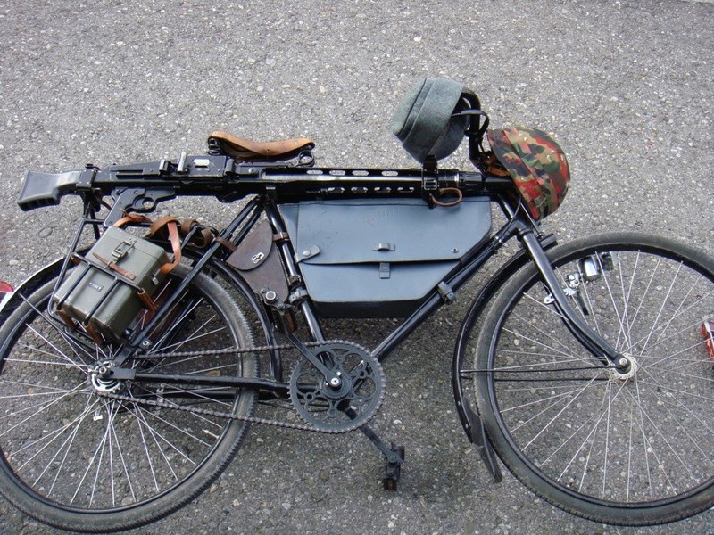 Les vélos militaires suisses 2010_012