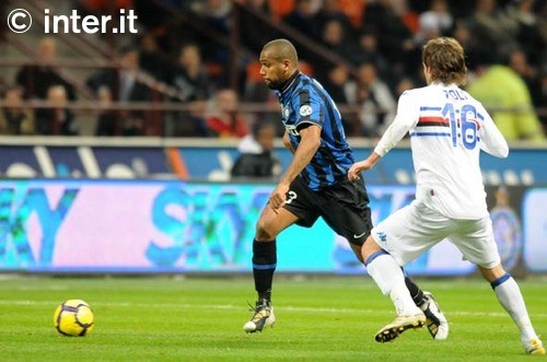 Photos du match Inter 0-0 Sampdoria (20/02/2010) 12685610