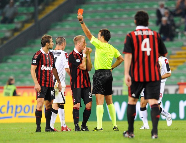 Luca Banti est l'arbitre du match Inter - Genoa dimanche Udines10
