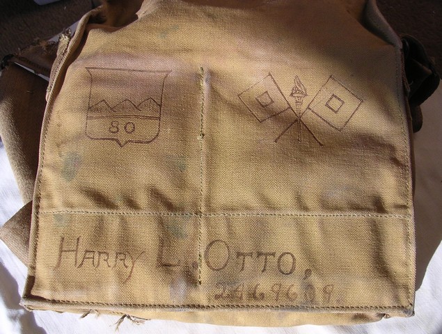 Masque à gaz appartenant à Harry L. OTTO 80th Division  Dscn1210