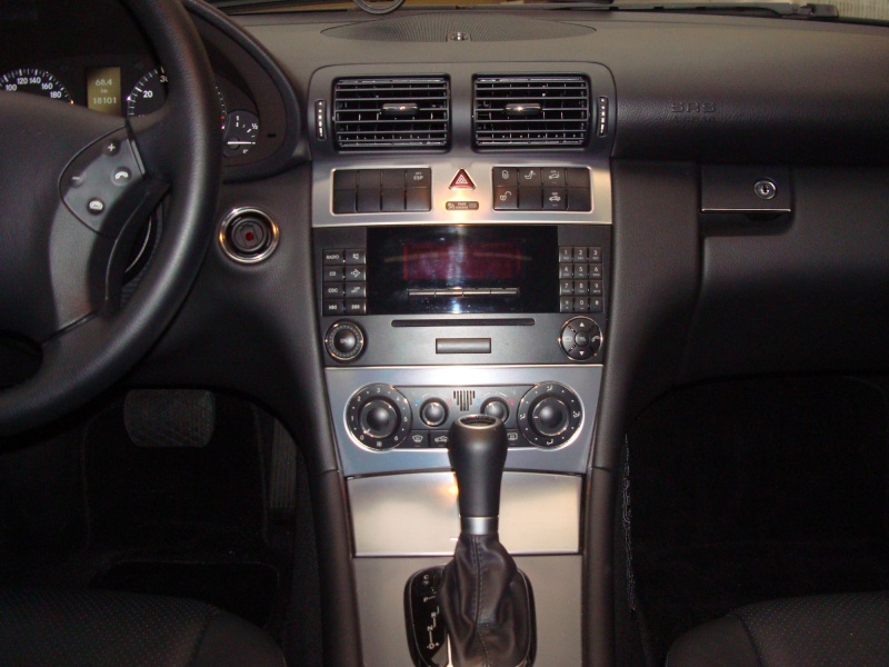 W203 C230K R$ 79.000,00 - VENDIDO Mb410