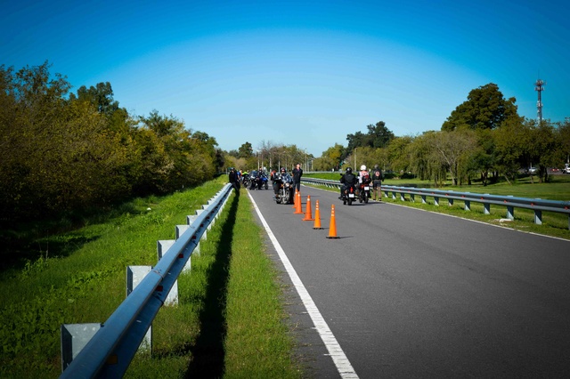 SABADO 12 DE MAYO - CLINICA DE FRENADO - Página 4 Clini197