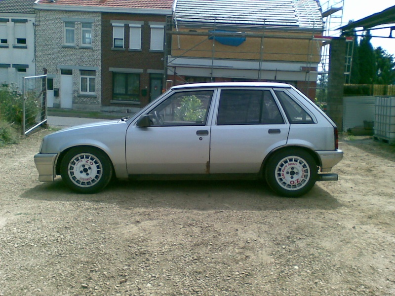 [Mini-God's]OPEL Corsa A 1987 grise 5p Photo035