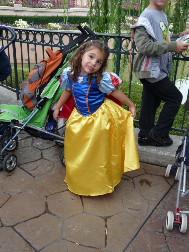 Photos de vous ou vos enfants, déguisés à Disneyland P1050512