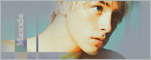 Kits Mitch Hewer Sign10