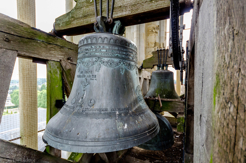 La cloche "Saint Pierre". Cloche10