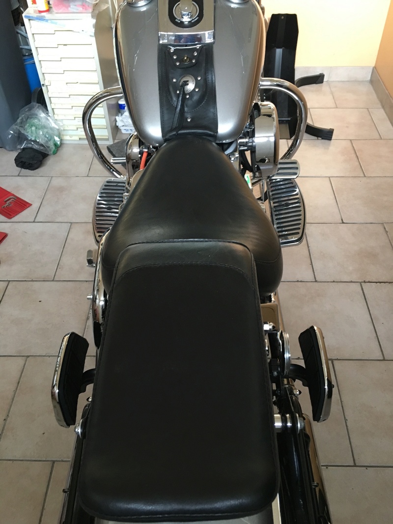 Photo des échappements et selles sur Softail 444d8610