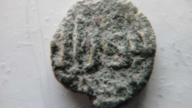  fals omeyyade frappé en al-Andalus au début du VIIIe s. Type Frochoso IIa  Dsc04627