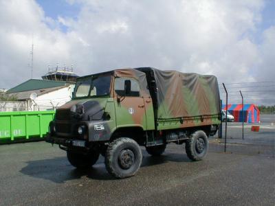 Simca Marmon, camion utilisé dans l'Armée Française des années 1960 aux années 1990.( Source Armée de Terre) 14784610