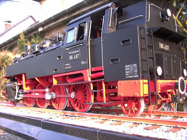 Lokomotiven von Trumpeter in 1/35  910