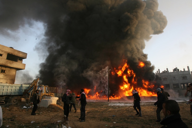 صور للجرائم البشعة للعدو الصهيوني على اهل غزة - صفحة 2 Resim129