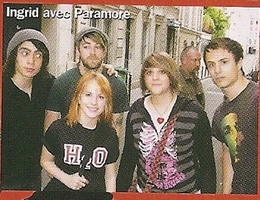 Mas fotos de Paramore en la revista Rock One 09scan10