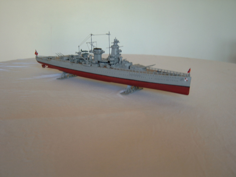 *1/400     Fil rouge 2020 : Croiseur lourd "Graf Spee"       (Heller) 2_graa10