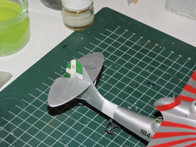Fil rouge 2017 ( italeri 1/72 ) Cant Z 501 - Terminé (voir pg 5) - Page 5 Cant_z55