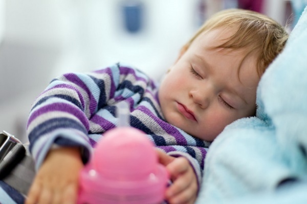 7 طرق لعلاج مشاكل النوم عند الأطفال  Sleep-10