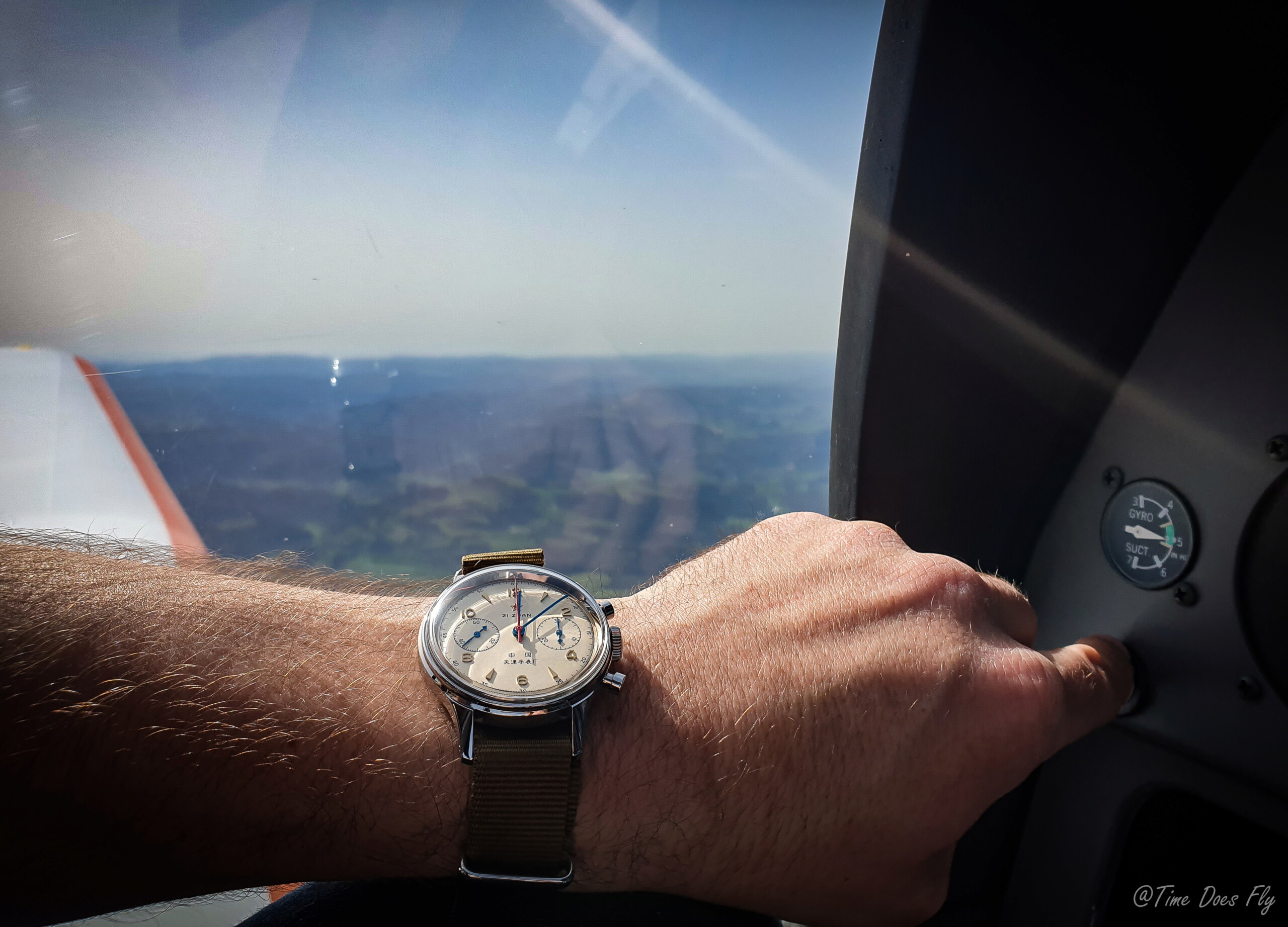 thORISday - Feu de vos montres d'aviateur, ou inspirées du monde aéronautique - Page 6 20210416