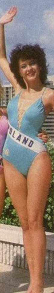 Miss Poland Universe 1984: Joanna Karska 16640710