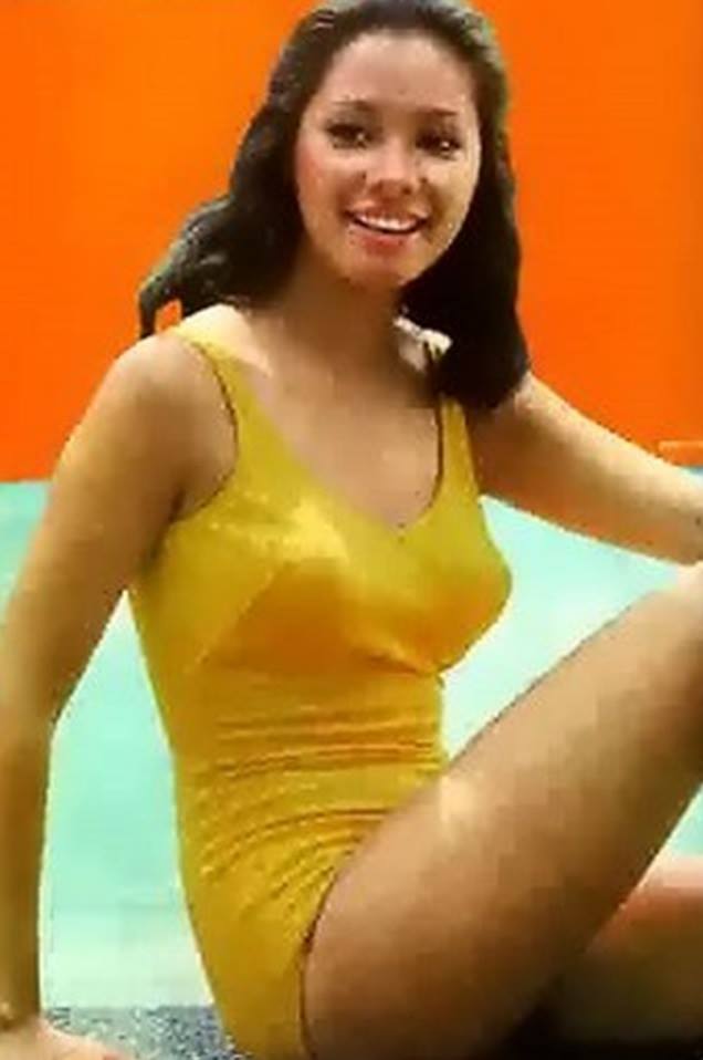 Rosemarie  Chiqui Brosas - Bb Pilipinas Universe 1975: Rosemarie "Chiqui" Brosas (MU 75' 4th Runner Up) 16938712