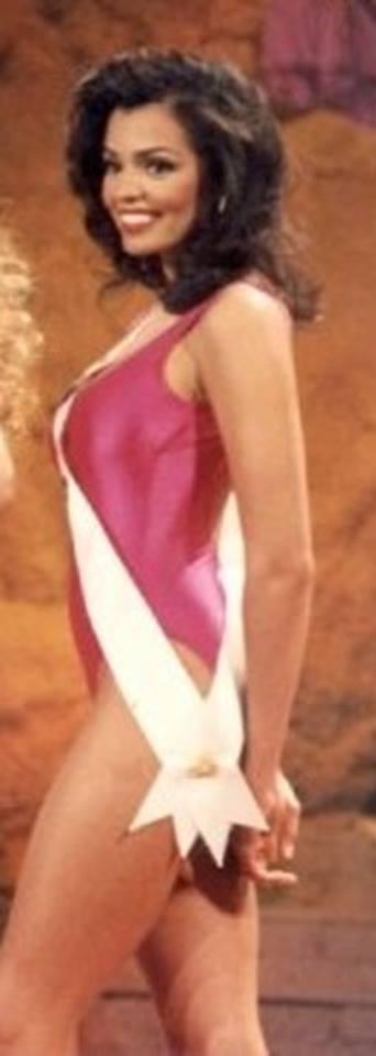 1995 - MISS UNIVERSE 1995: Chelsi Smith (USA) - R.I.P. - Page 2 20525820