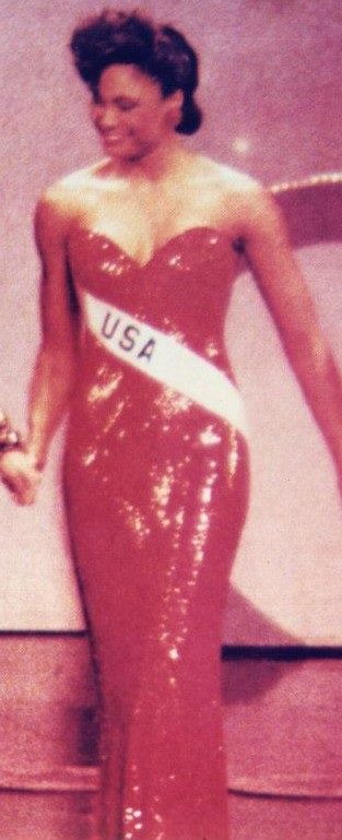 Miss U.S.A.1990 - Carol Anne Marie Gist (1st Runner Up MU90) from Michigan 20526021