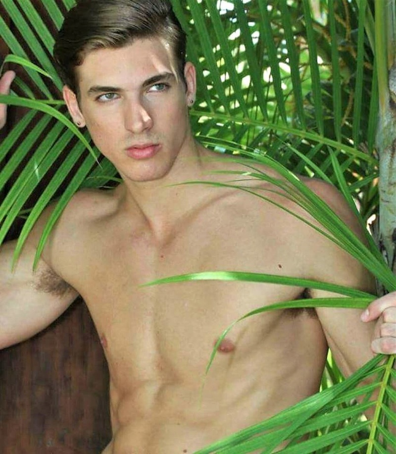 Men Universe Model in History 29214111