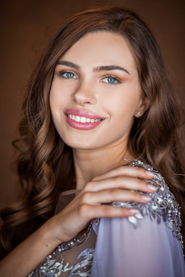 Miss Slovensko 2018 - Results! - Page 3 30581710