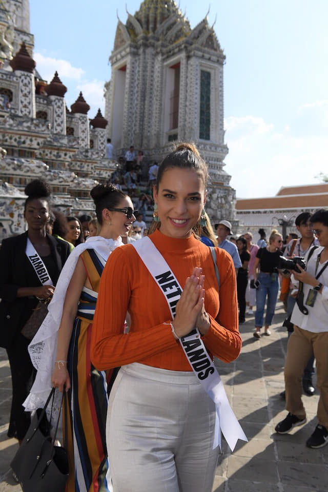 © PAGEANT MANIA © MISS UNIVERSE 2018 - OFFICIAL COVERAGE Finals - Page 25 47242310