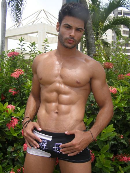 Men Universe Model in History Erick_10