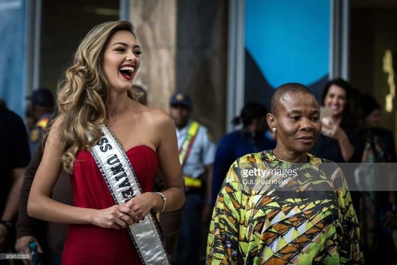 ♔ The Official Thread of MISS UNIVERSE® 2017 Demi-Leigh Nel-Peters of South Africa ♔ - Page 5 Fb_i1460