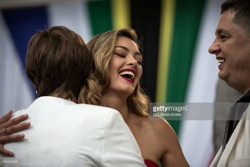 ♔ The Official Thread of MISS UNIVERSE® 2017 Demi-Leigh Nel-Peters of South Africa ♔ - Page 5 Fb_i1462