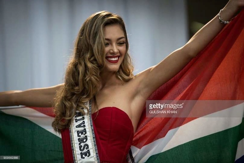 ♔ The Official Thread of MISS UNIVERSE® 2017 Demi-Leigh Nel-Peters of South Africa ♔ - Page 5 Fb_i1478