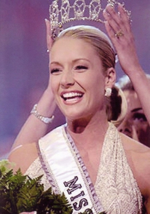 MISS USA 2001: Kandace Krueger (2nd runner-up MU01) from Texas O_miss10