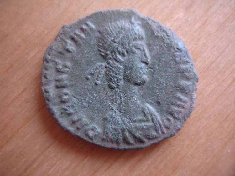 Numus romain, mais de qui  Dsc04210