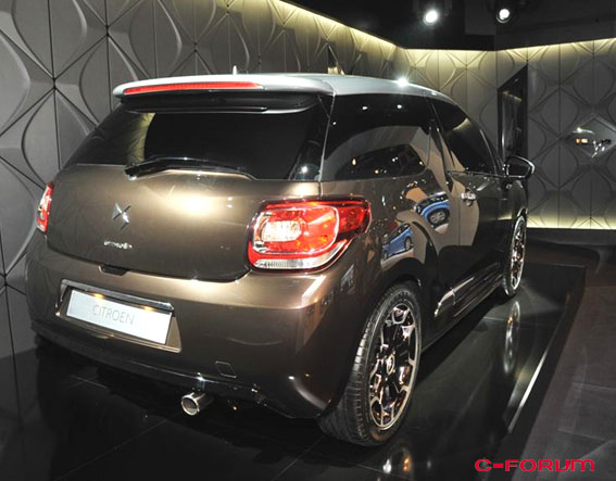 citro�n - 2009/2010 - [Citroën] C3 II/DS3 - Page 33 P31010