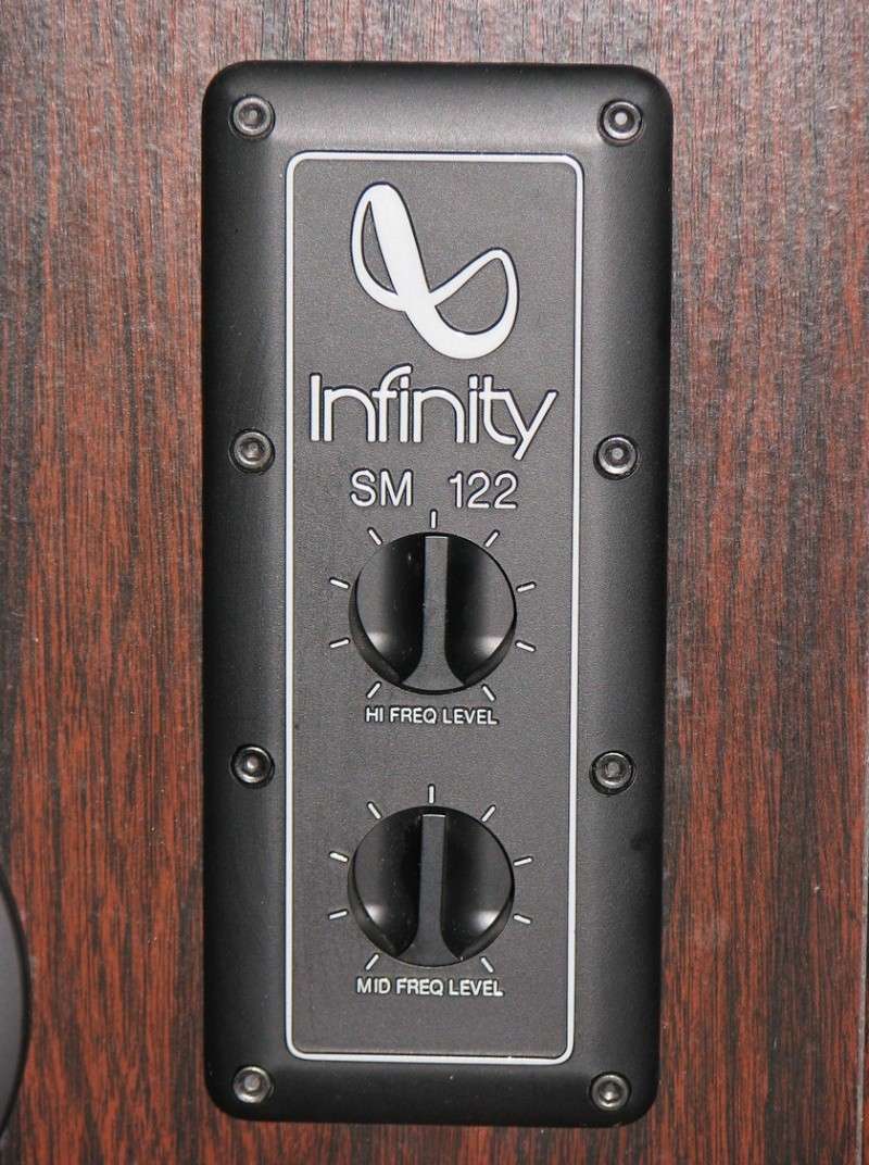 Infinity SM122 speakers (Used)SOLD Img_3910