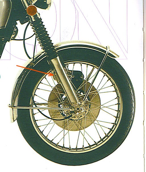 Besoin d'aide pour identification fourche 750 FOUR Lastsc16