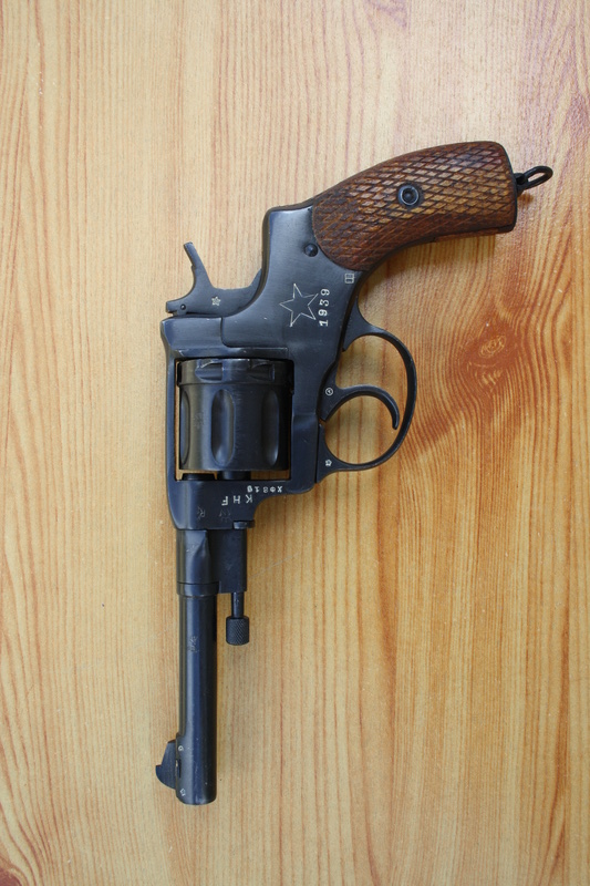 REVOLVER NAGANT 1895 Img_1814