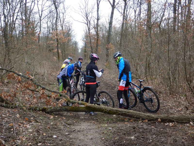 VTT du lundi matin de Pâques Dscn2020