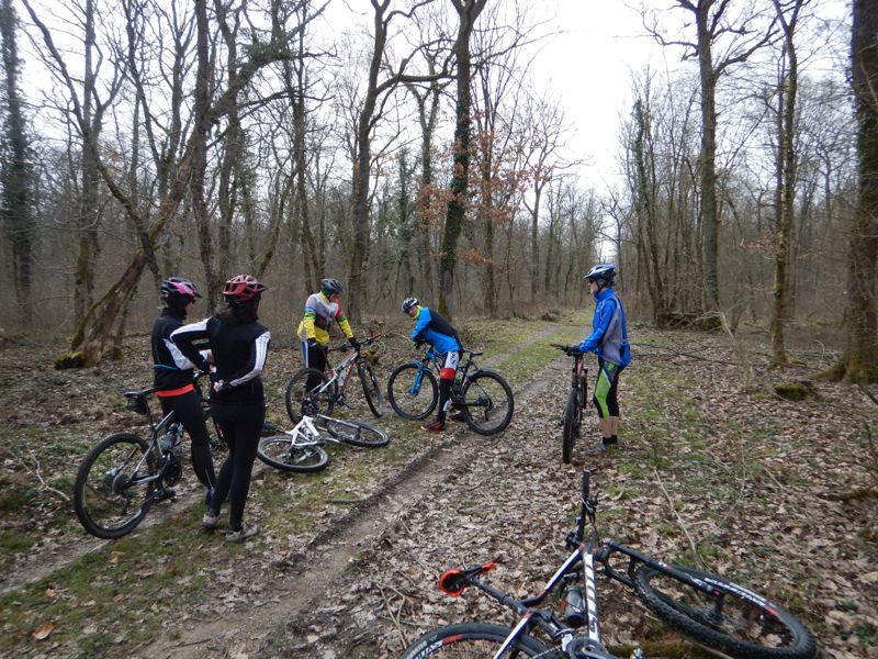 VTT du lundi matin de Pâques Dscn2027