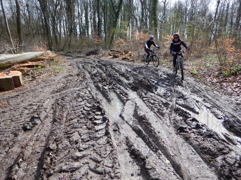 VTT du lundi matin de Pâques Dscn2034