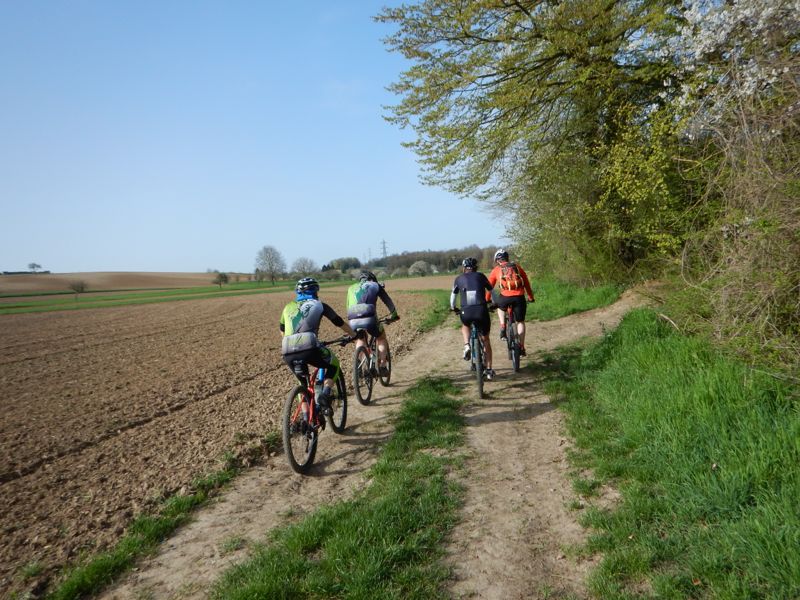 Vtt dimanche 15 avril 9h Dscn2050