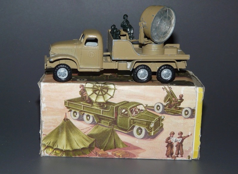 Les miniatures militaires FJ, Norev, Majorette, CIJ, Matchbox, Crescent Toys... - Page 4 943_0010