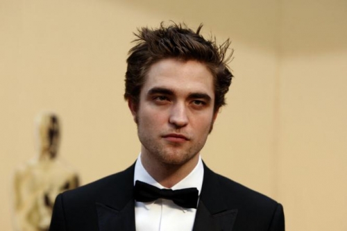 Photos d'Edward Cullen et de Robert Pattinson - Page 3 Normal10