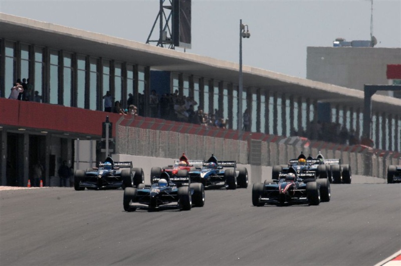 Fabio Onidi in Formula 3000 Euroseries Start10