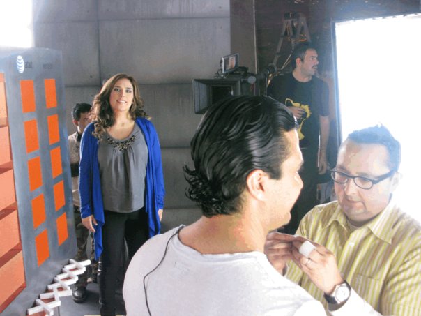 MAS FOTOS DEL backstage comercial at&t Atyt110